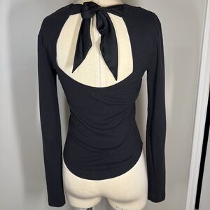 Free people long sleeve V cut top